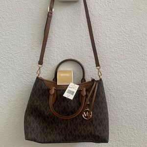 A Michael Kors Austen BRN/ Luggage MD Satchel
